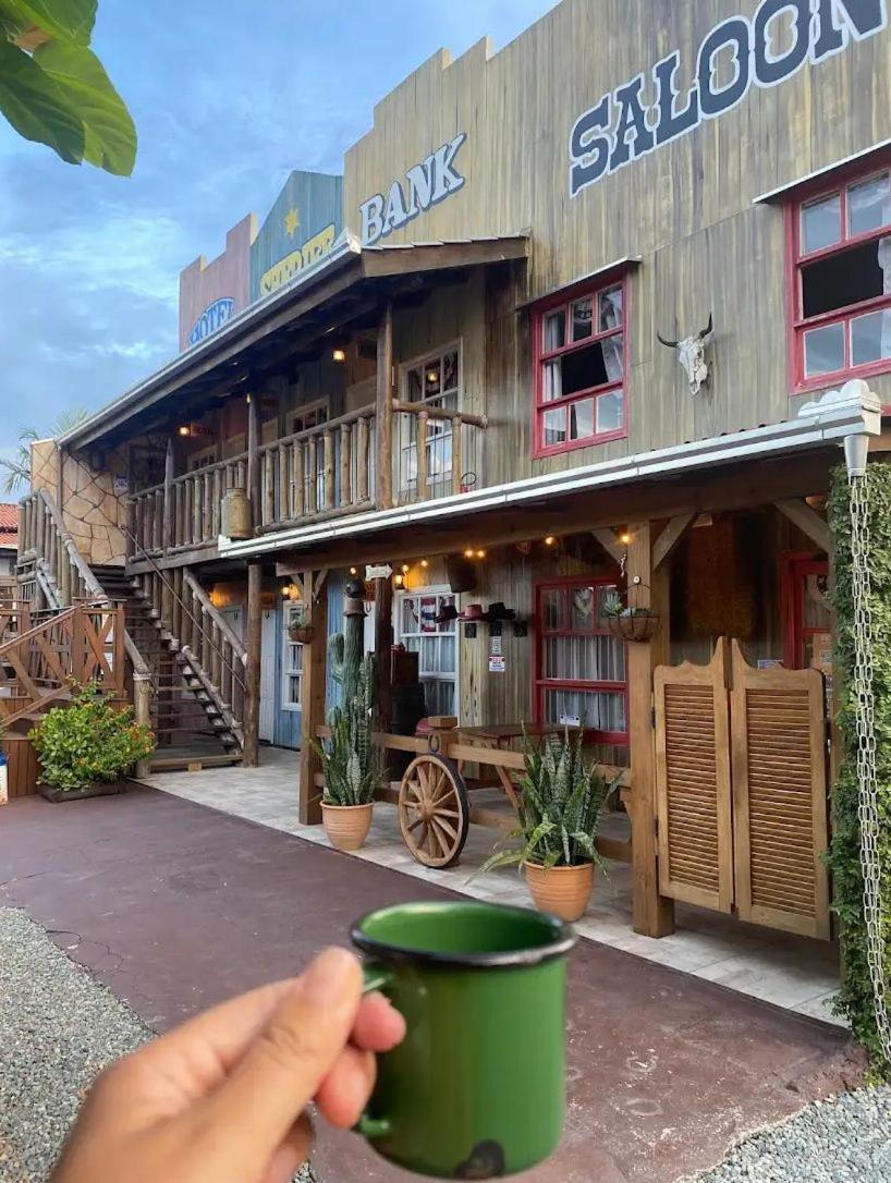 Pousada Vila Do Cowboy بنها المظهر الخارجي الصورة